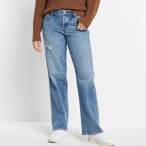 Express Low Rise Medium Wash Straight Jeans, Size 12R.